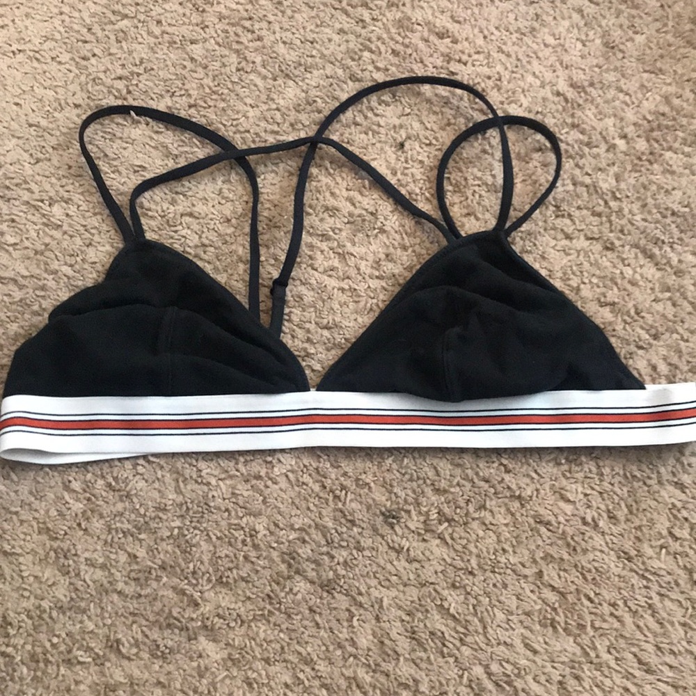Black Victoria’s Secret bra